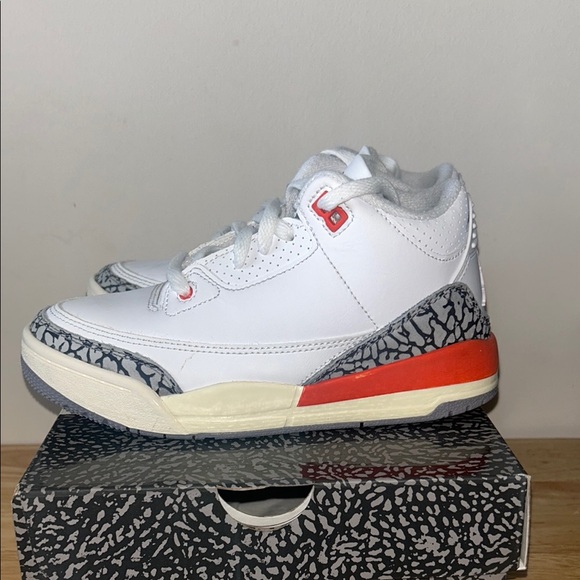 Kids White and Red Sneakers - Picture 4 of 7